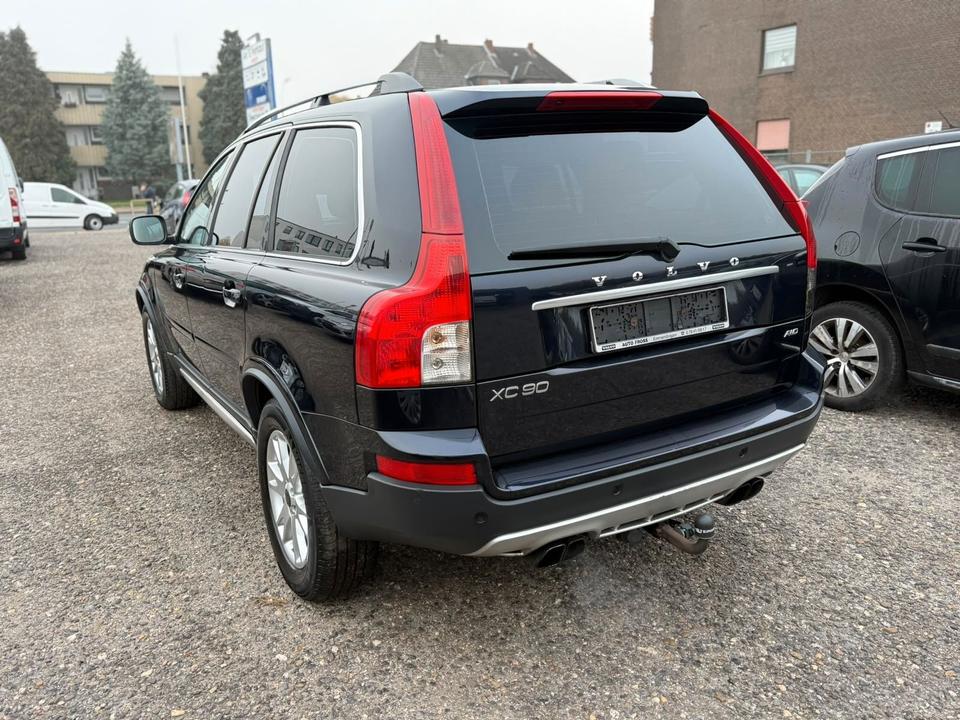Volvo XC90 2009 — двигун