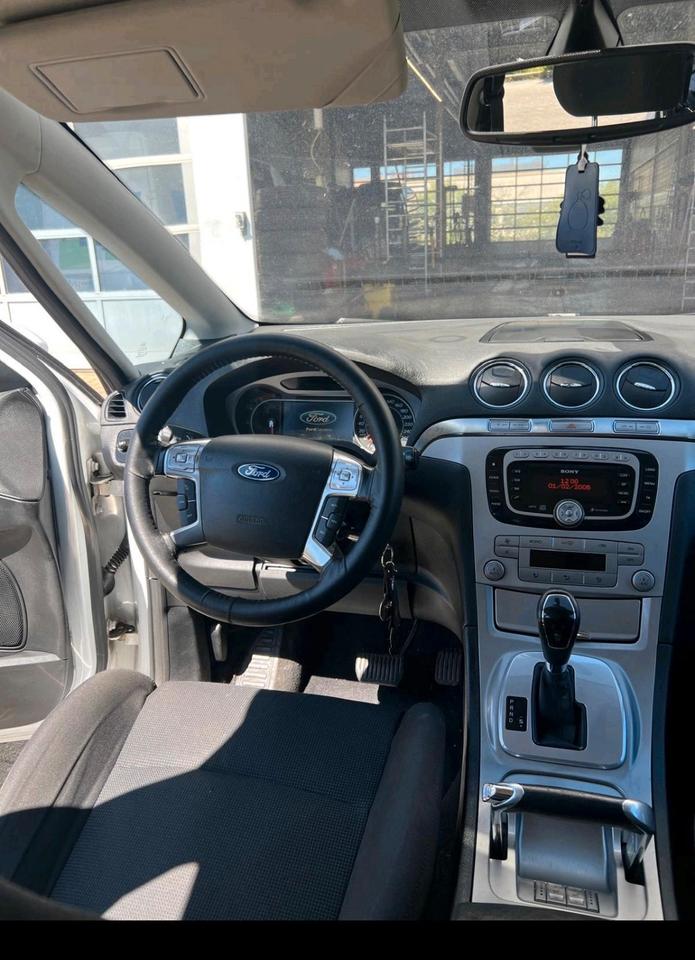 Ford S-Max 2009 — engine