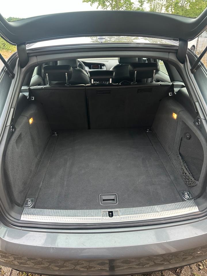 Audi A4 2012 — photo 6