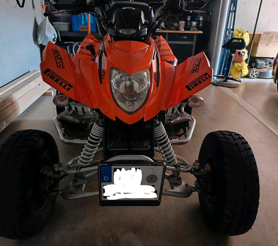 Weitere Motorräder QUAD TÜV NEU 2011 — engine