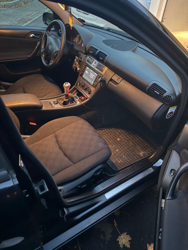 Mercedes Benz C 180 2006 — photo 14
