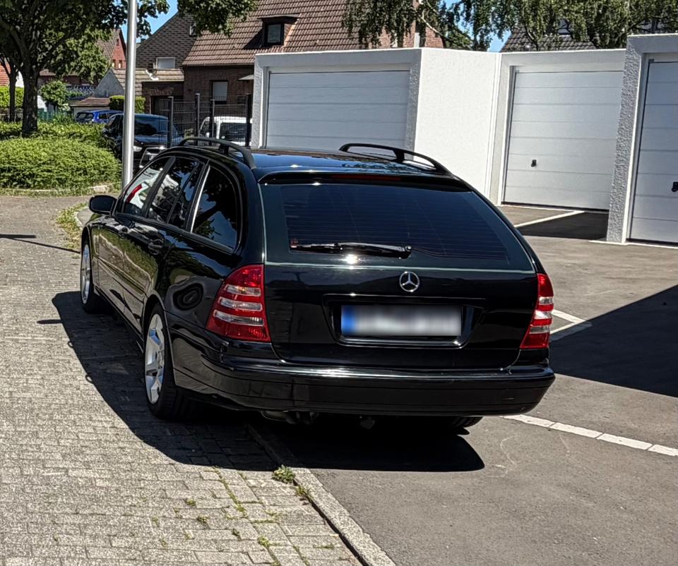 Mercedes Benz C 180 2006 — engine