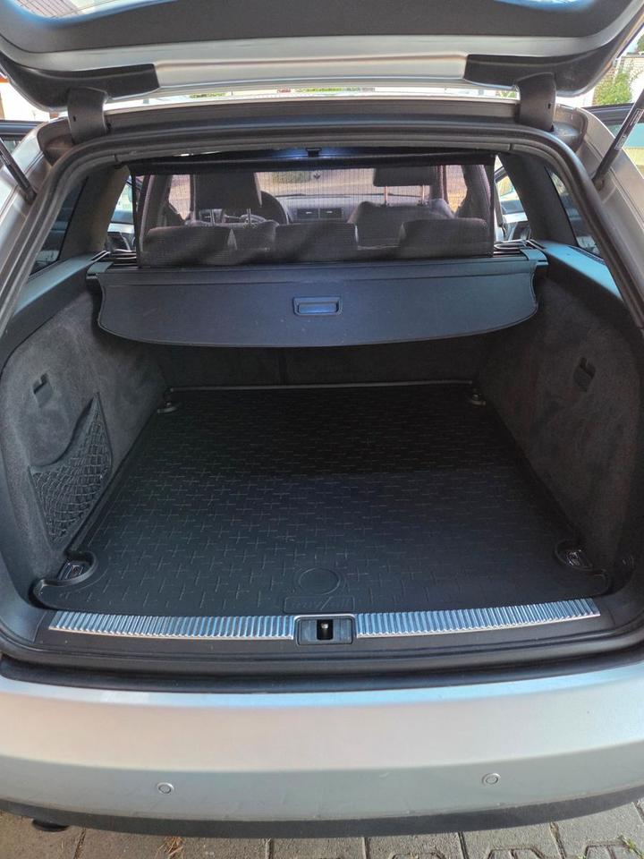 Audi A4 2005 — photo 13