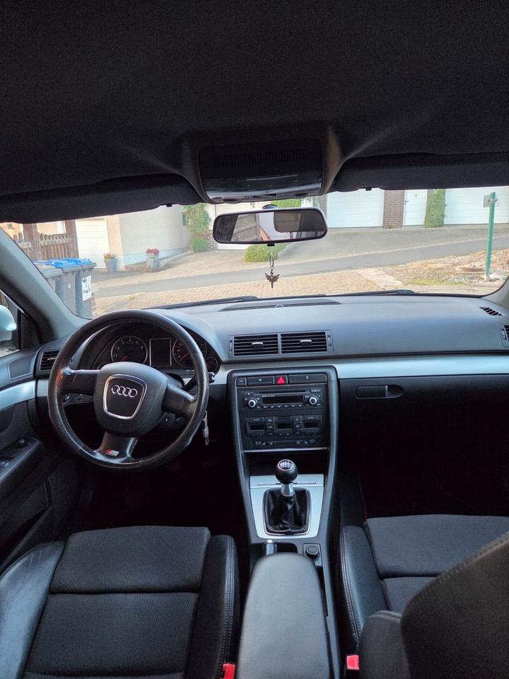 Audi A4 2005 — photo 7