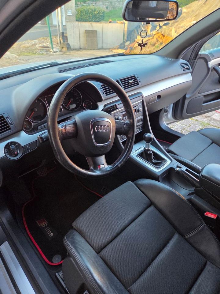 Audi A4 2005 — photo 8