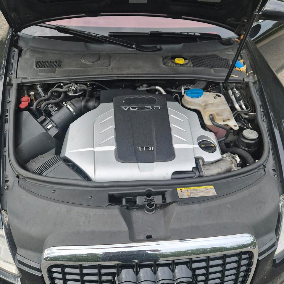 Audi A6 2007 — салон