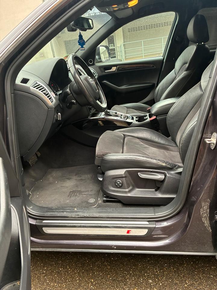 Audi Q5 2010 — photo 13