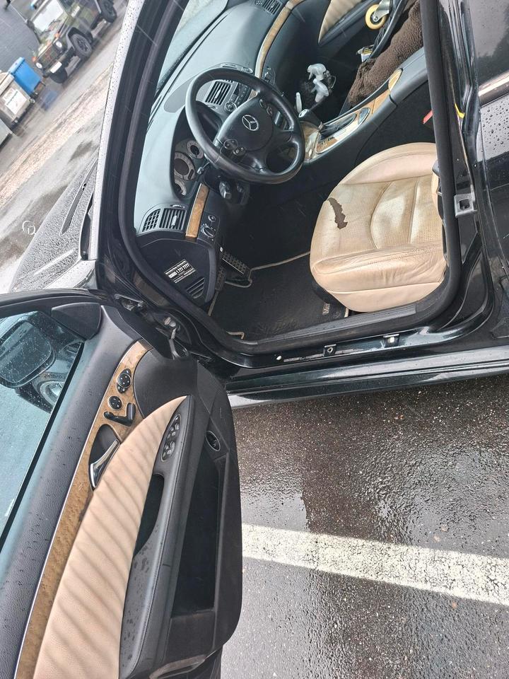 Mercedes Benz E 320 2007 — photo 6