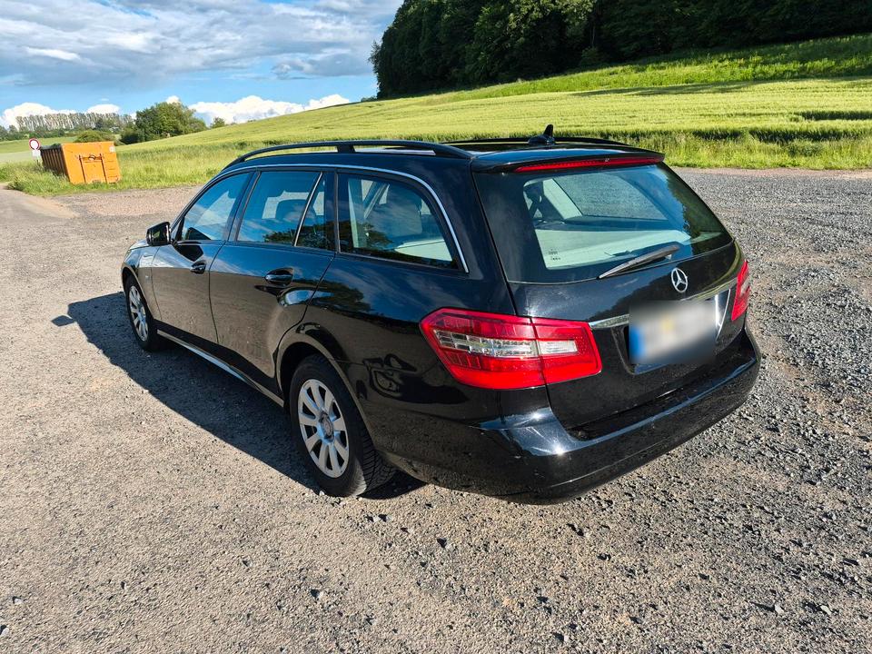 Mercedes Benz E 200 2010 — photo 6