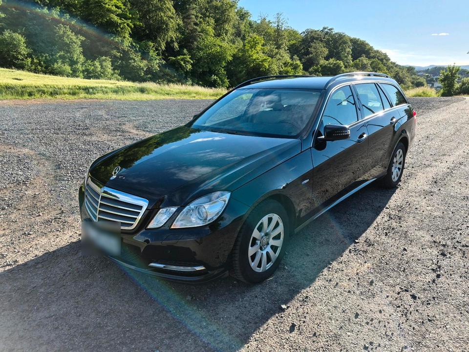 Mercedes Benz E 200 2010 — photo 7