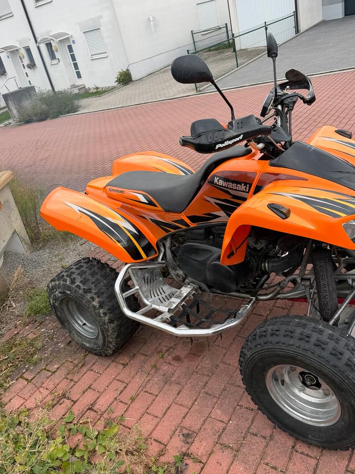 Kawasaki Kfx700,mit LOF Zulassung 2004 — interior