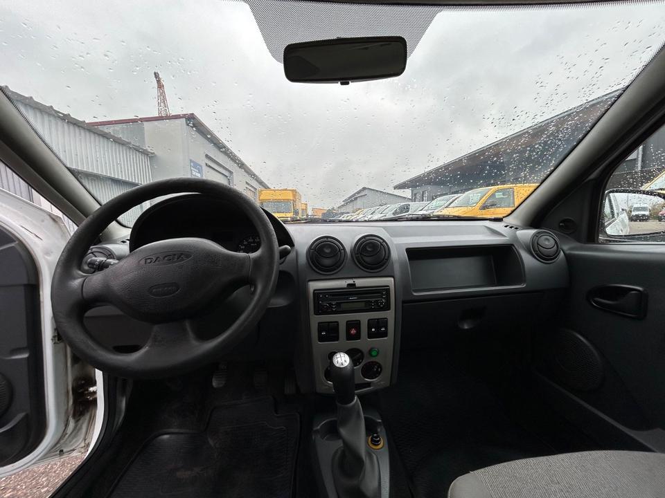 Dacia Logan 2010 — photo 10