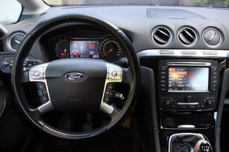 Ford S-Max 2011 — photo 6