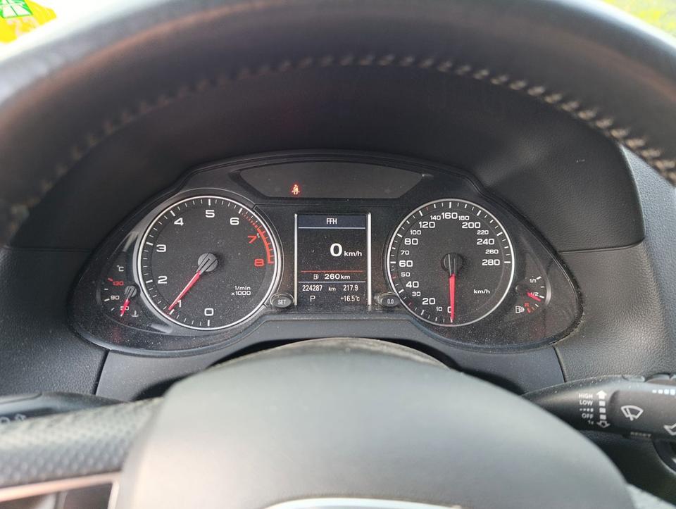 Audi Q5 2008 — photo 15
