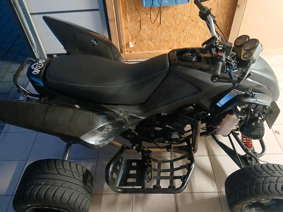 Weitere Motorräder 4 Zylinder Quad 2014 — photo 6