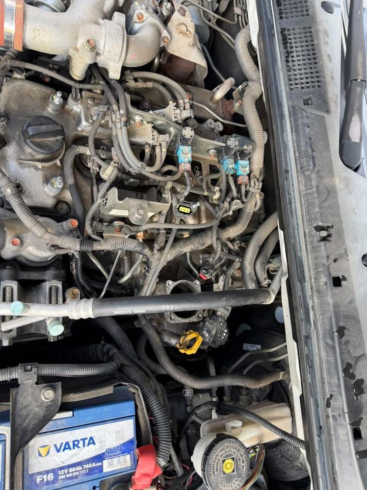 Weitere Automarken Isuzu D-Max -4WD - AUTOMATIK- LEDER - MOTORPROBLEM 2013 — фото 13
