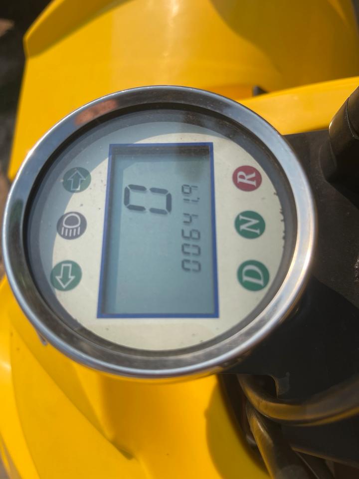 Weitere Motorräder ADLY Sport 150 ATV ähnlich Suzuki LTZ neuwertig 2004 — interior