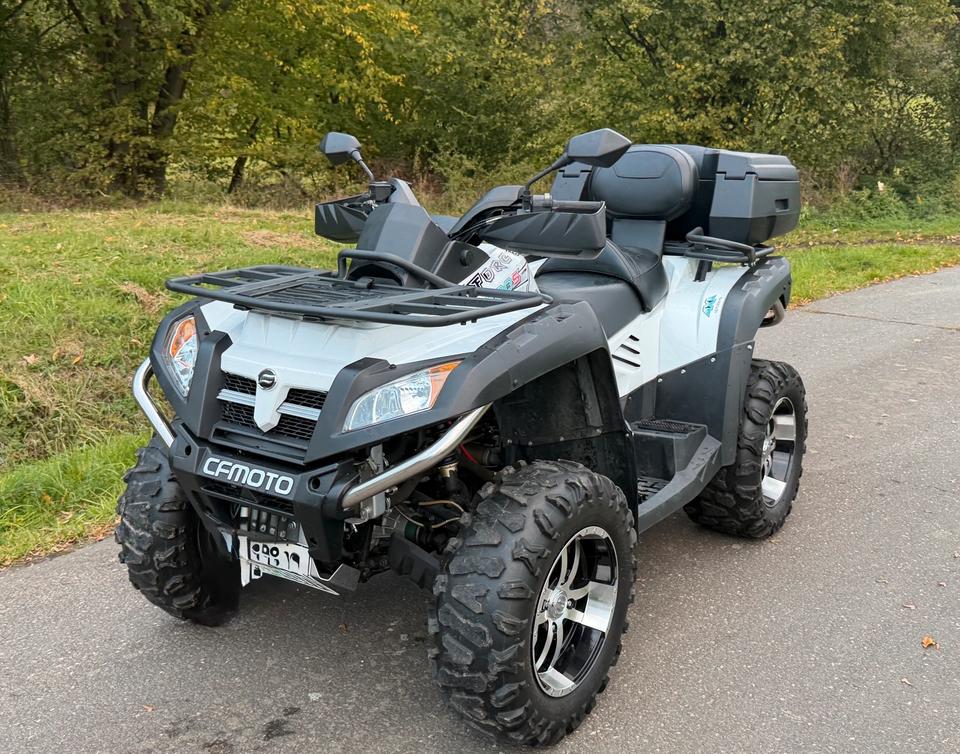 Verkaufe hier meine Quad CF MOTO 800 ccm 4x4 LOF EFI TÜV