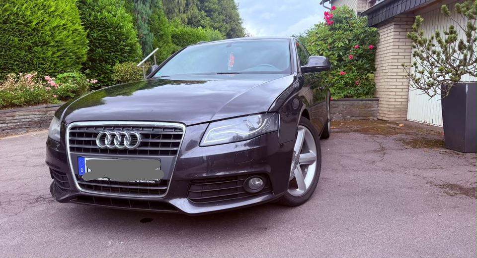 Audi A4 2009 — photo 5