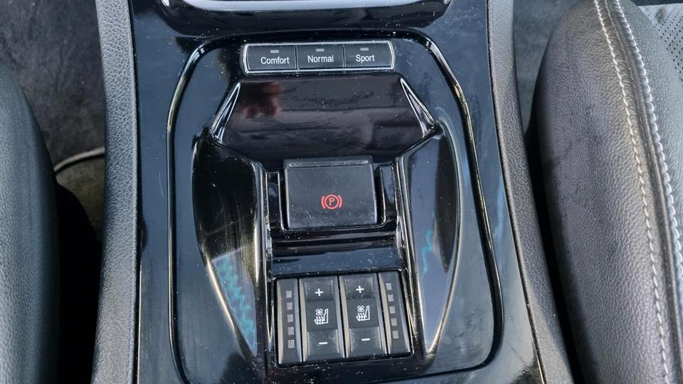 Ford S-Max 2011 — photo 7
