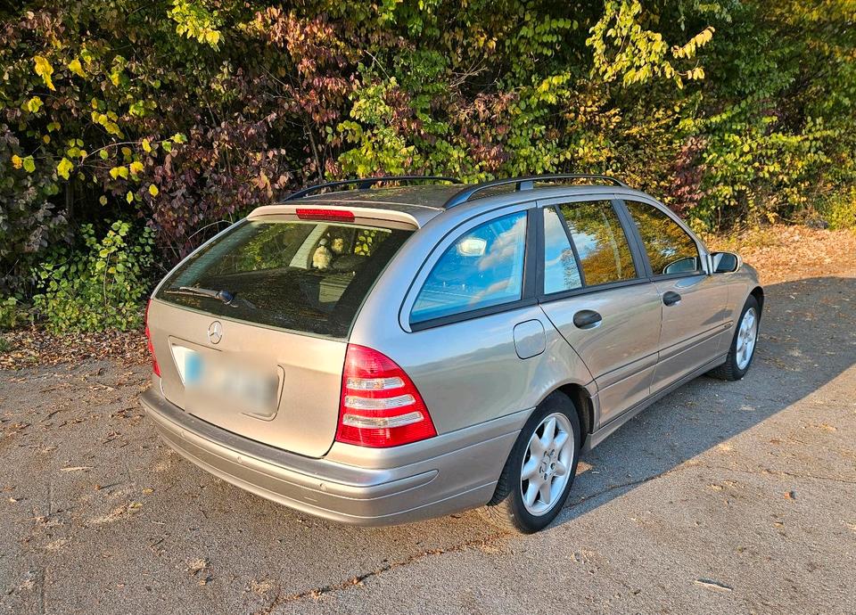 Mercedes Benz C 220 2004 — photo 6