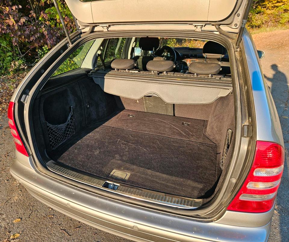 Mercedes Benz C 220 2004 — photo 7