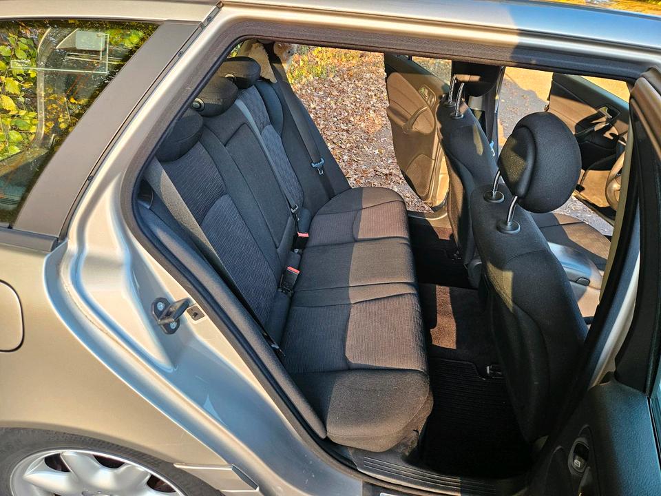 Mercedes Benz C 220 2004 — photo 8