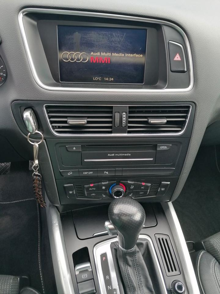Audi Q5 2009 — photo 15