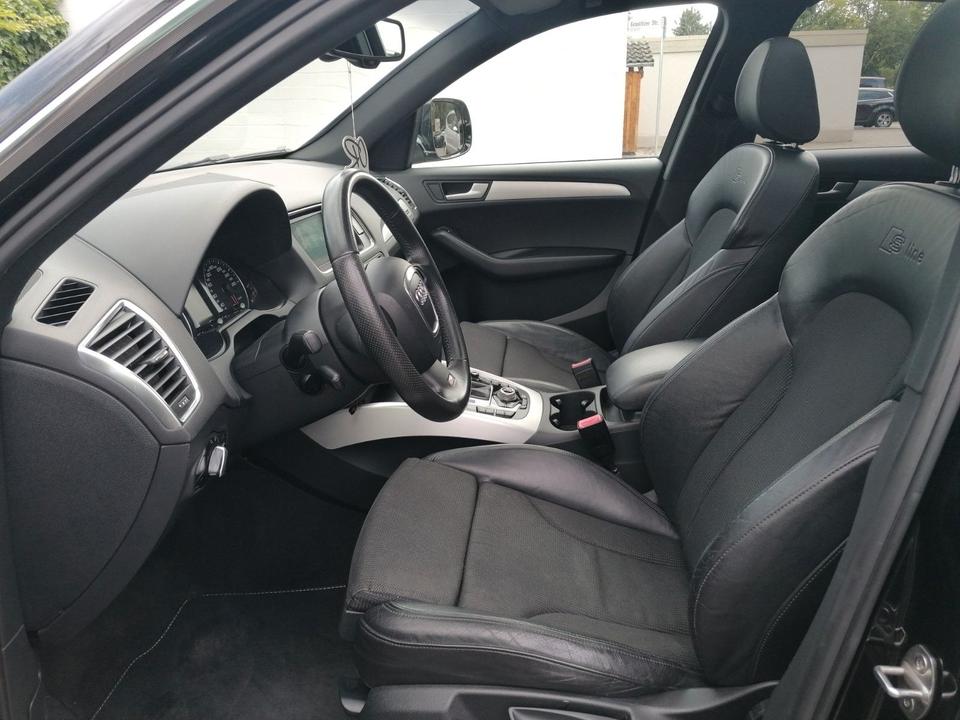 Audi Q5 2009 — engine