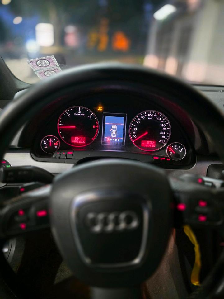 Audi A4 2007 — photo 9