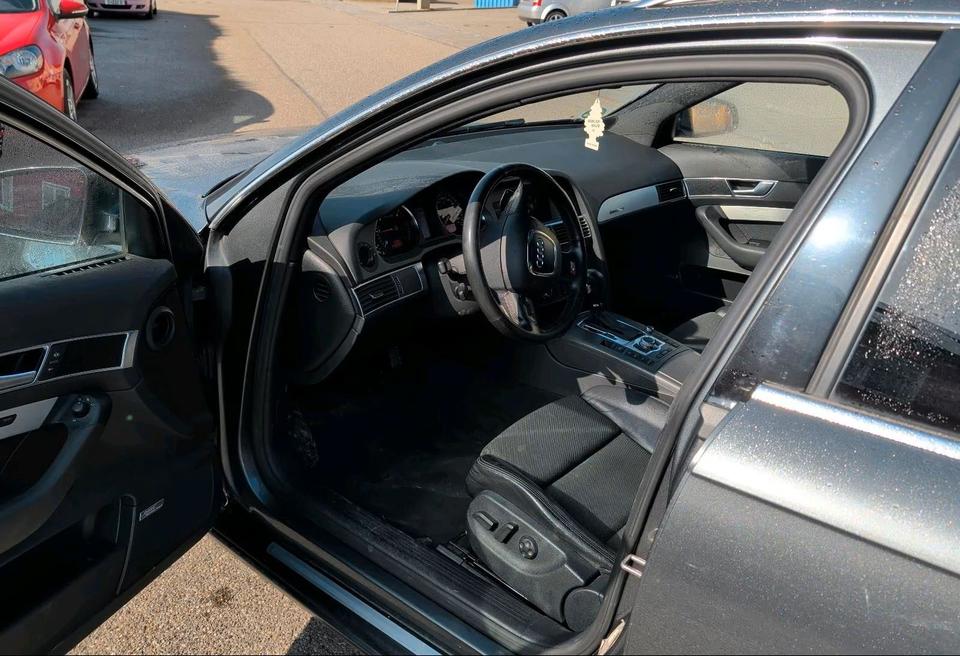 Audi A6 2006 — interior