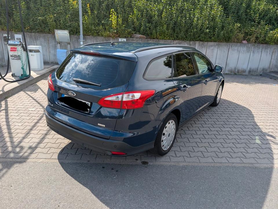 Ford Focus 2014 — engine