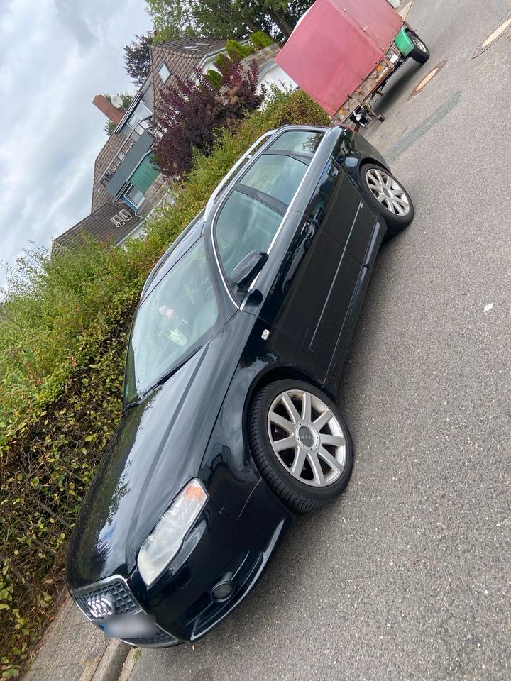 Audi A4 2005 — вигляд ззаду