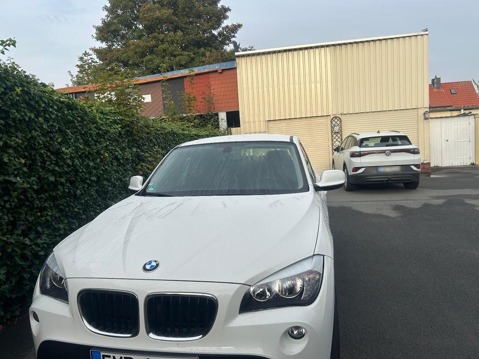 BMW X1 2012 — салон