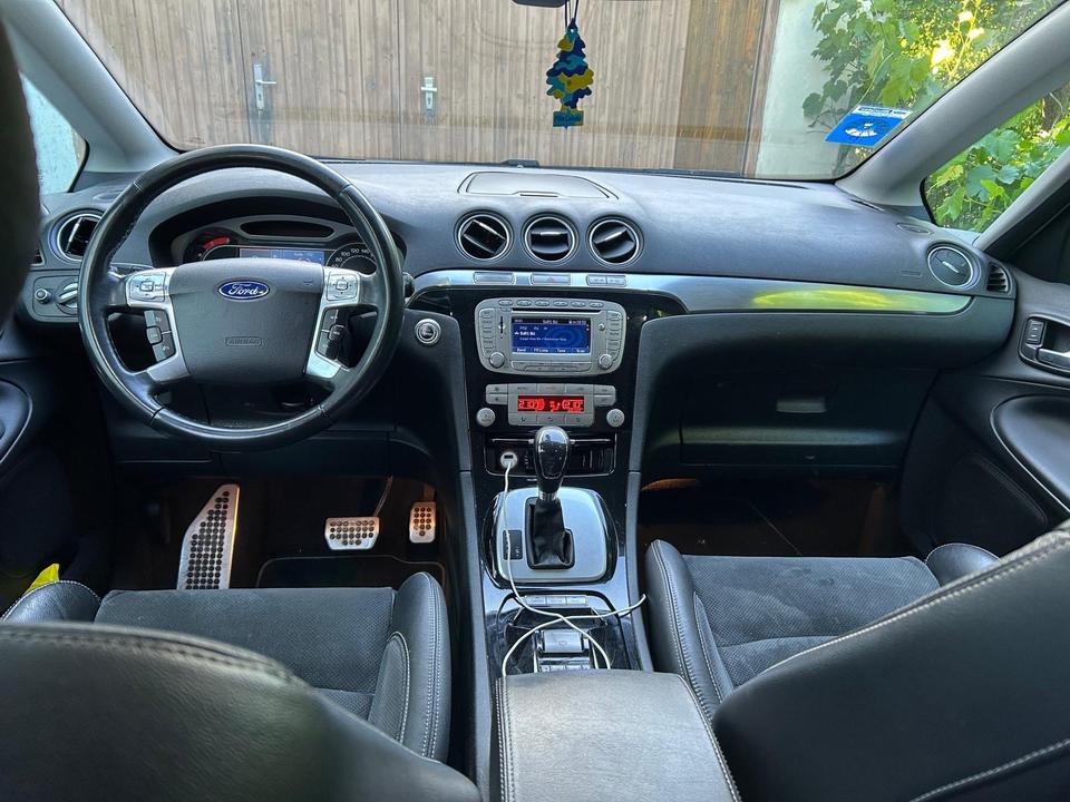 Ford S-Max 2010 — photo 5