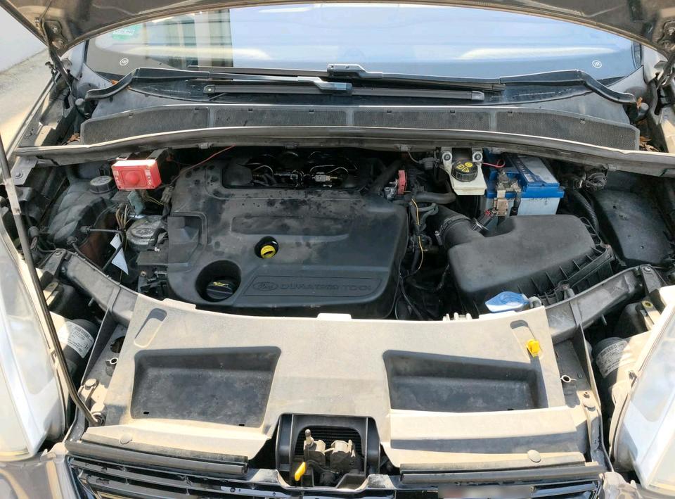 Ford S-Max 2013 — photo 10