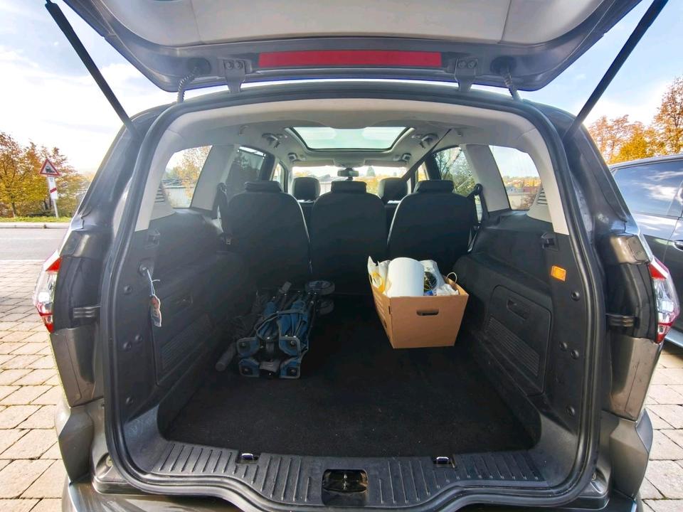 Ford S-Max 2013 — photo 11
