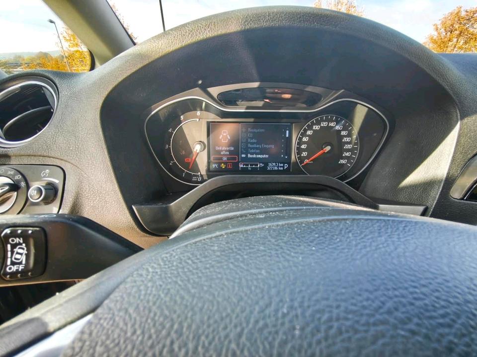 Ford S-Max 2013 — photo 9