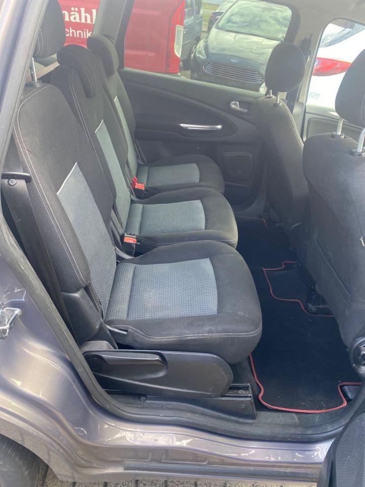 Ford S-Max 2014 — photo 11