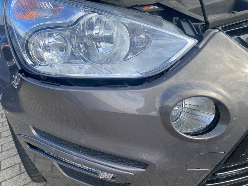Ford S-Max 2014 — photo 17