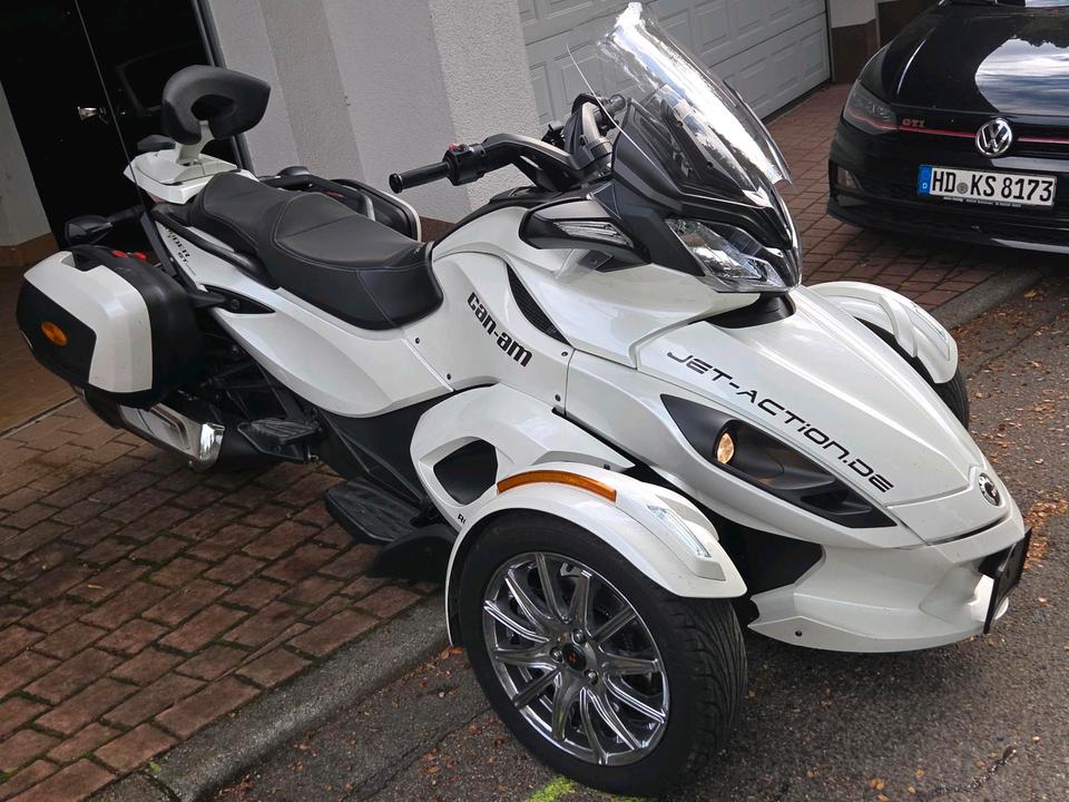  Can Am Spyder ST 2014 — engine 1.000 ccm