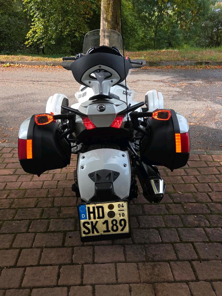  Can Am Spyder ST 2014 — photo 7