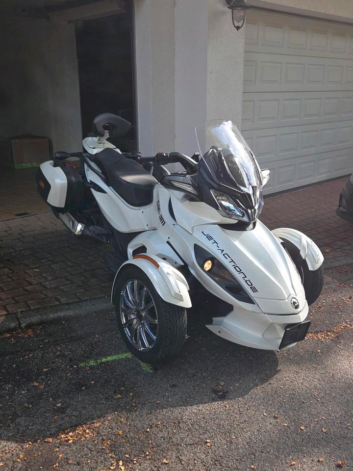  Can Am Spyder ST 2014 — photo 8