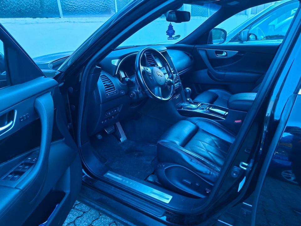 Infiniti FX 2011 — photo 6
