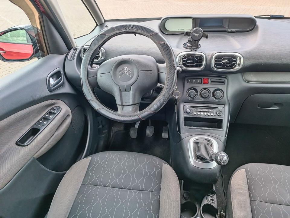 Citroen C3 Picasso 2013 — photo 11