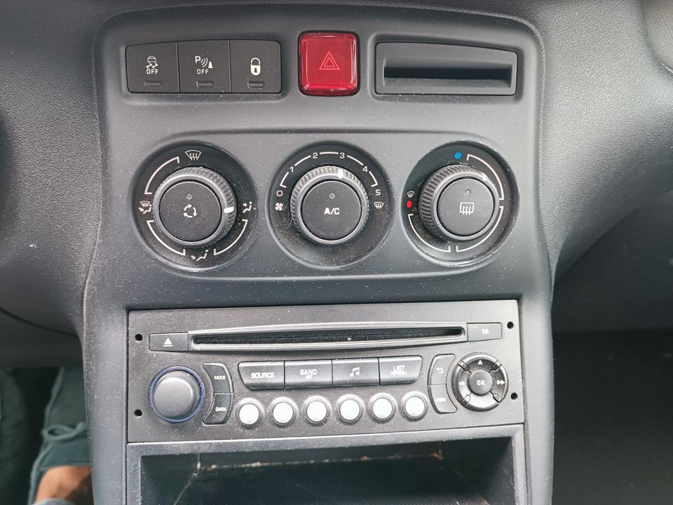 Citroen C3 Picasso 2013 — photo 15