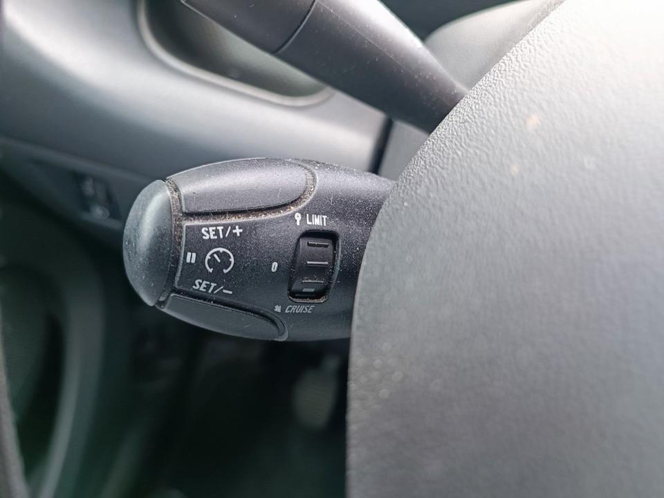 Citroen C3 Picasso 2013 — photo 17