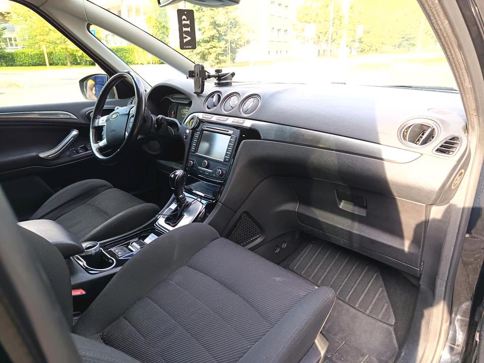 Ford S-Max 2011 — photo 5
