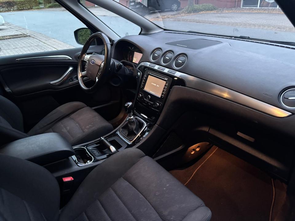 Ford S-Max 2014 — photo 12