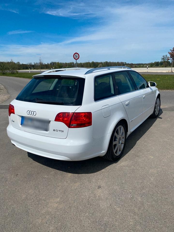 Audi A4 2007 — rear view